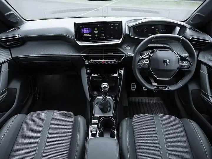 Peugeot 208 2026 photo 3