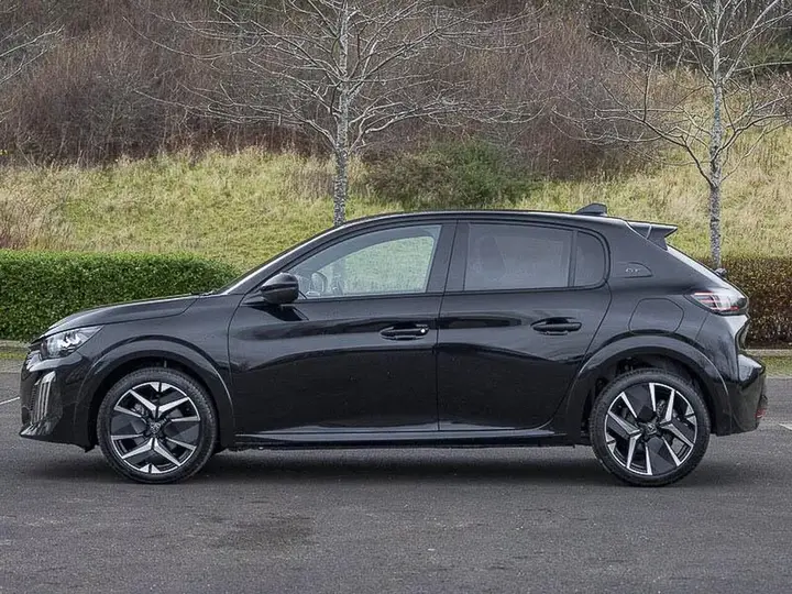 Peugeot 208 2026 photo 4