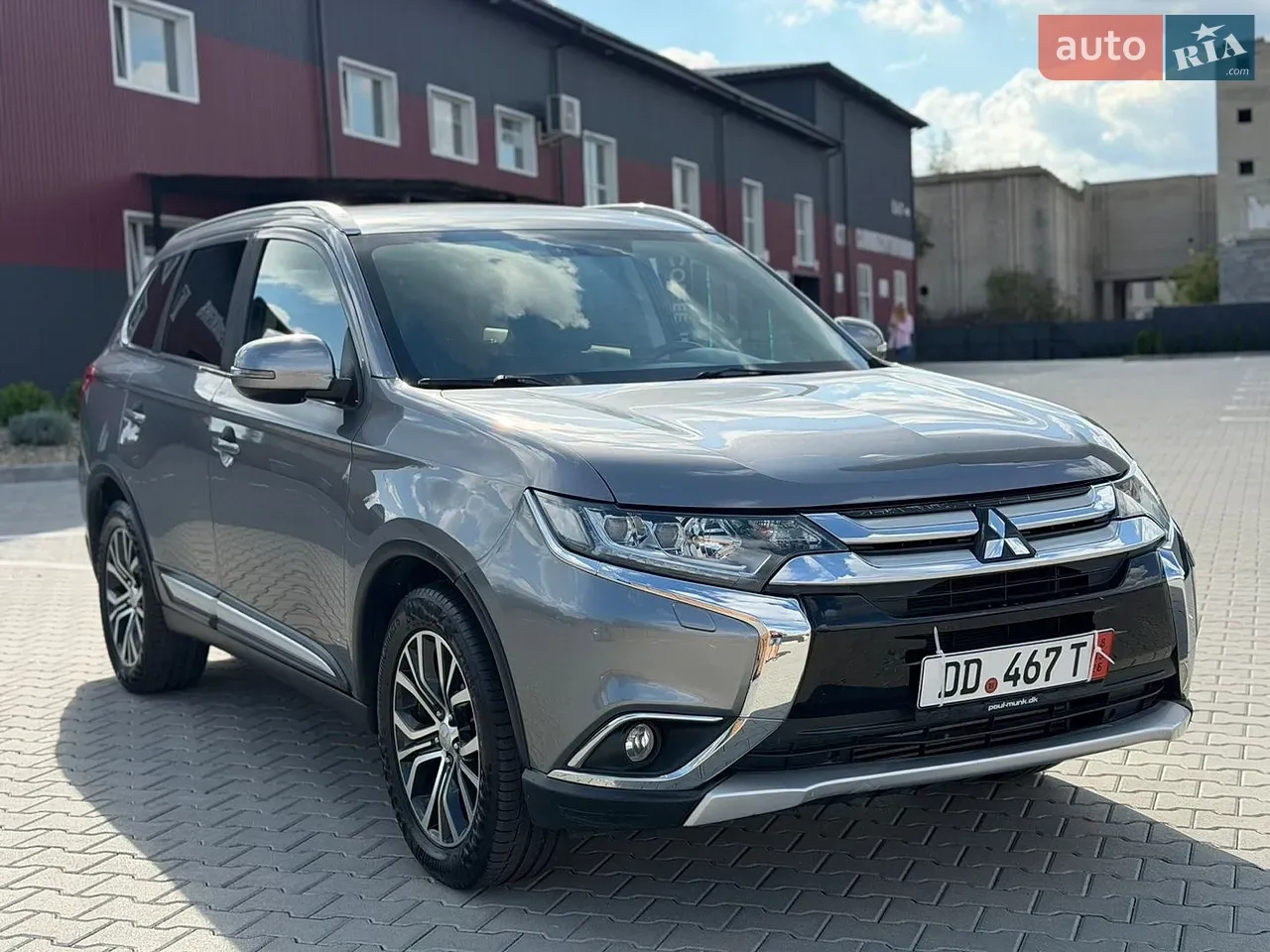 Mitsubishi Outlander 2016 photo 3