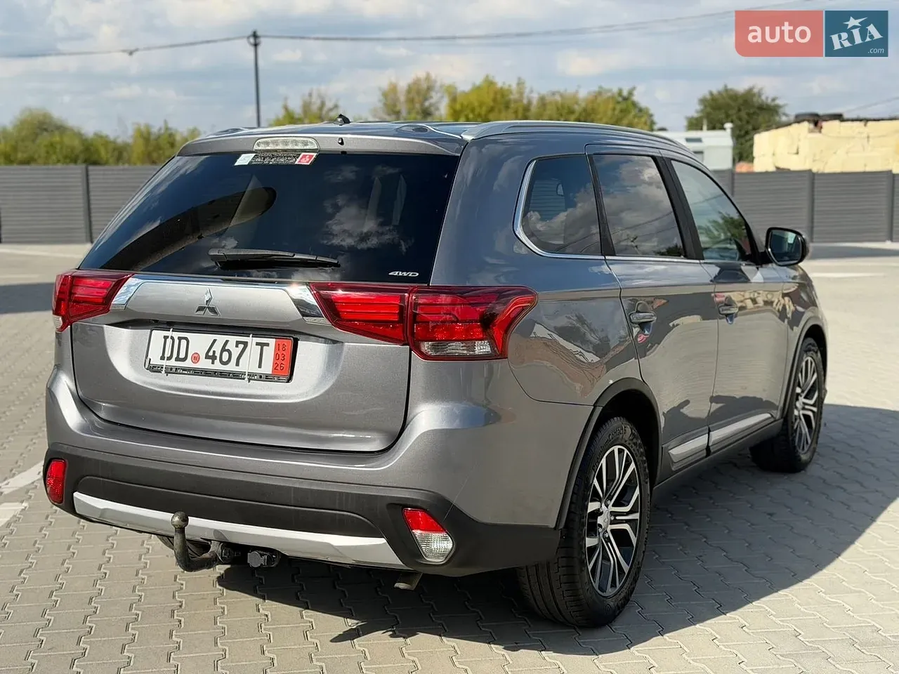 Mitsubishi Outlander 2016 photo 4