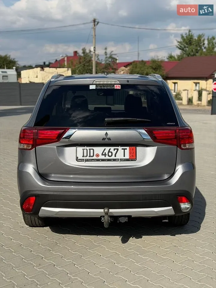 Mitsubishi Outlander 2016 photo 5