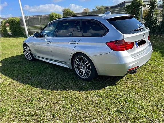 BMW 330D 2012 photo 2