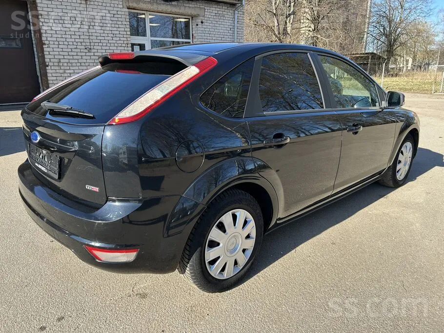 Ford Focus 2011 photo 4