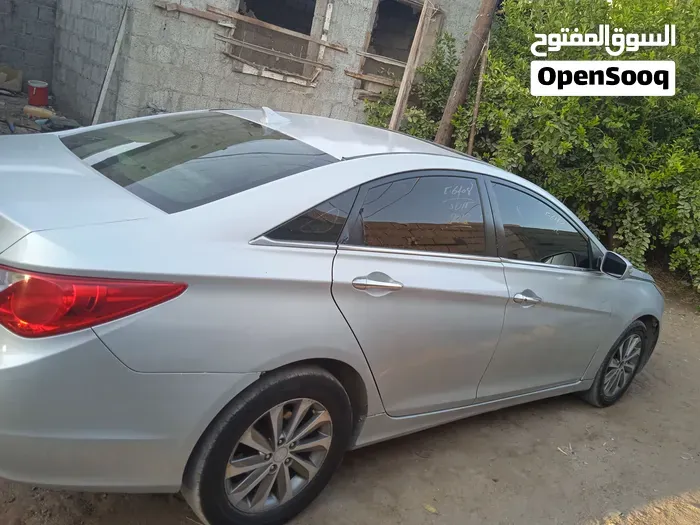Hyundai Sonata 2012 photo 3