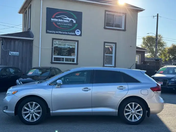 Toyota Venza 2013 photo 4