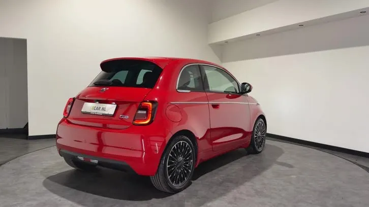 Fiat 500 2024 photo 3