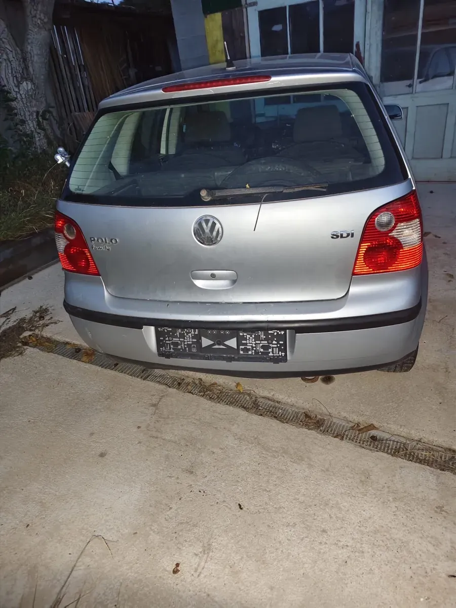 Volkswagen Polo 2004 photo 3