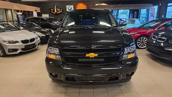 Chevrolet Tahoe 2010 photo 2