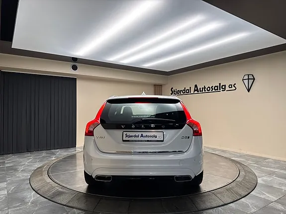 Volvo V60 2017 photo 4