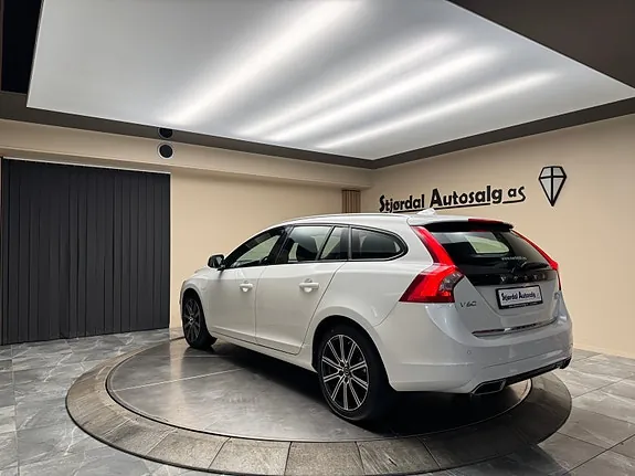 Volvo V60 2017 photo 3