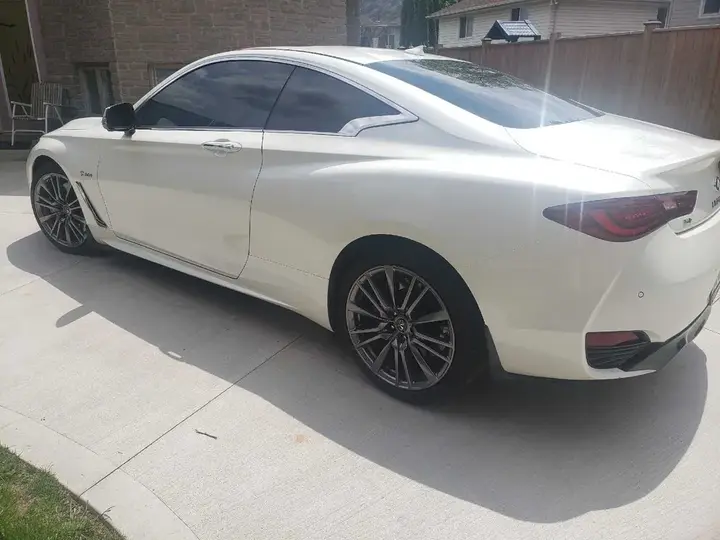 Infiniti Q60 2017 photo 4