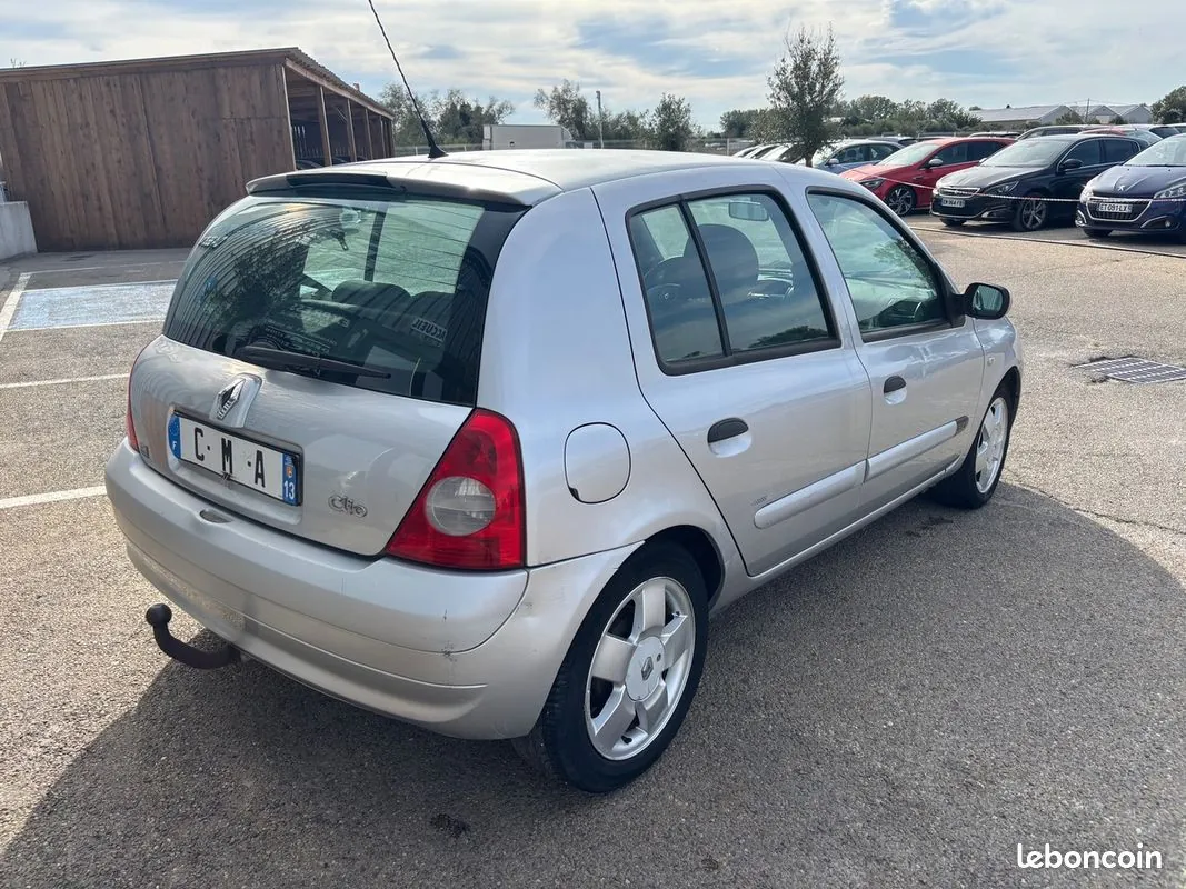Renault Clio 2005 photo 3