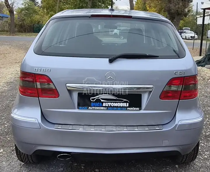 Mercedes-Benz B 180 2010 photo 5