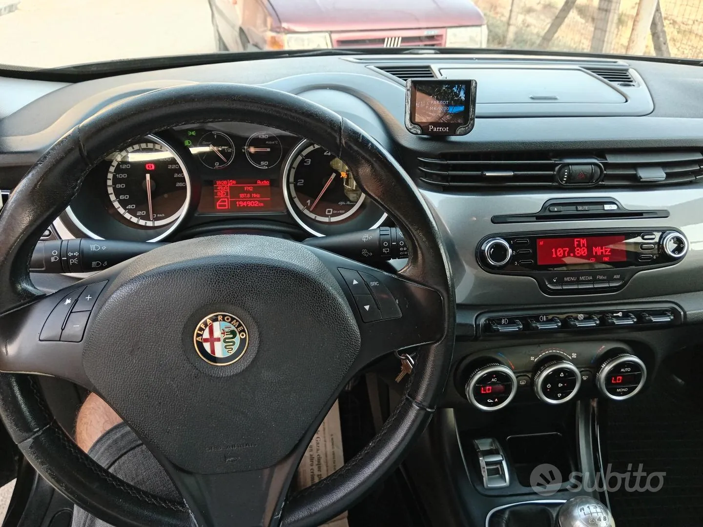 Alfa Romeo Giulietta 2013 photo 4