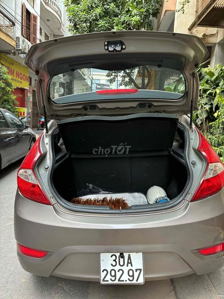 Hyundai Accent 2014 photo 2