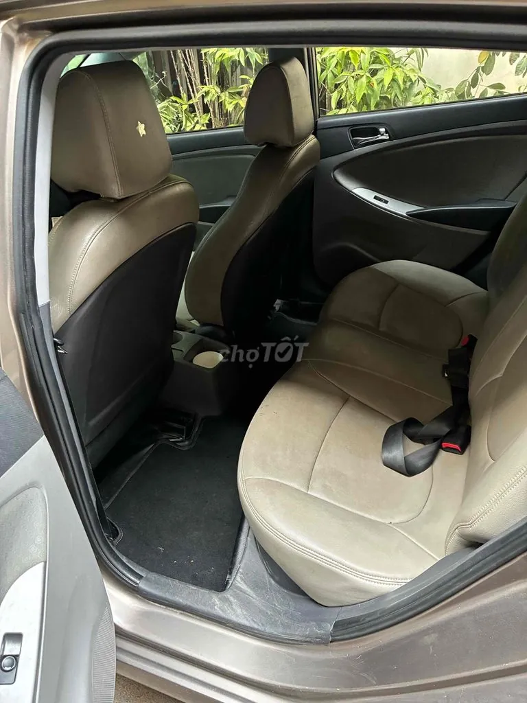 Hyundai Accent 2014 photo 4