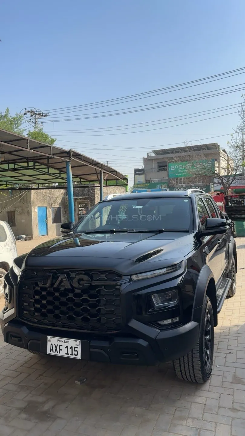 JAC T9