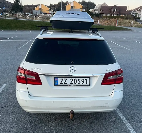 Mercedes-Benz E250 2010 photo 4