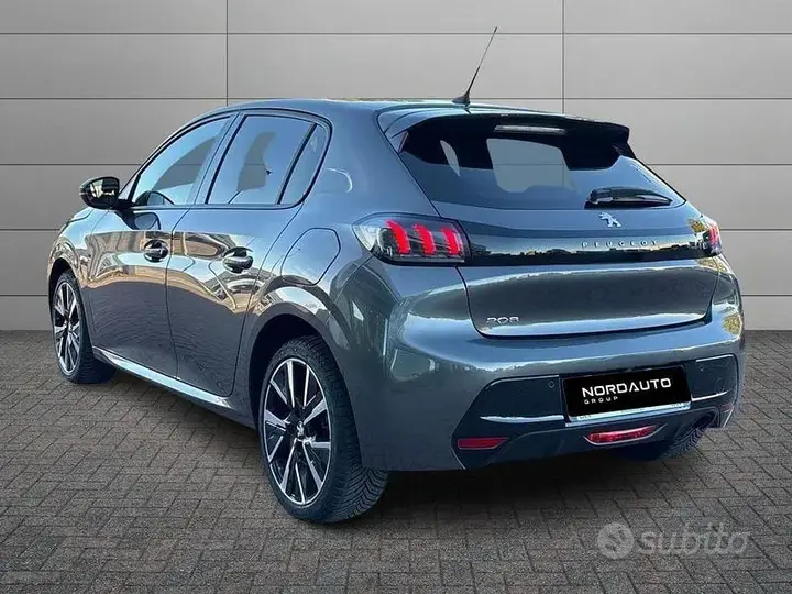 Peugeot 208 2020 photo 2