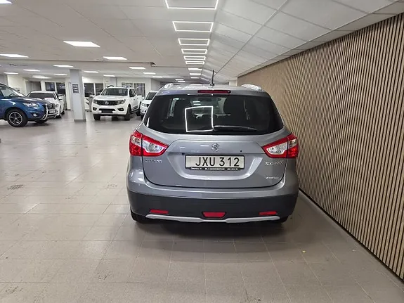 Suzuki S-Cross 2014 photo 5