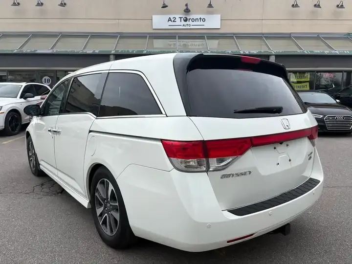 Honda Odyssey 2015 photo 5