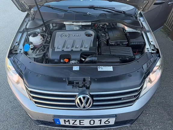 Volkswagen Passat Alltrack 2013 photo 2