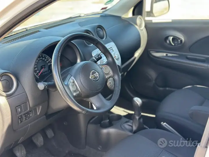 Nissan Micra 2011 photo 5