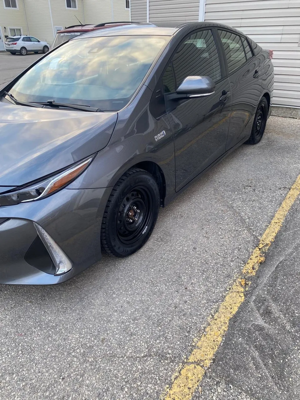 Toyota Prius Prime 2022 photo 2