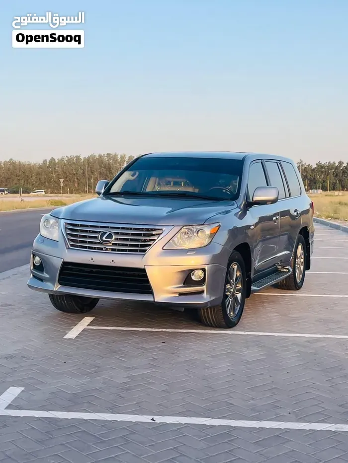 Lexus Lx 2010 photo 3