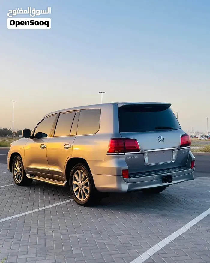 Lexus Lx 2010 photo 4
