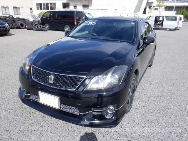 Toyota Crown 2012 photo 2