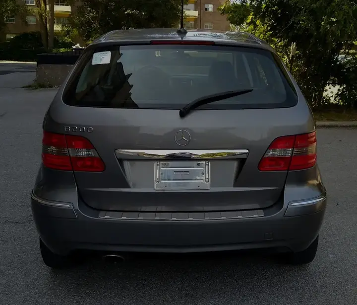 Mercedes-Benz B-Class 2010 photo 4