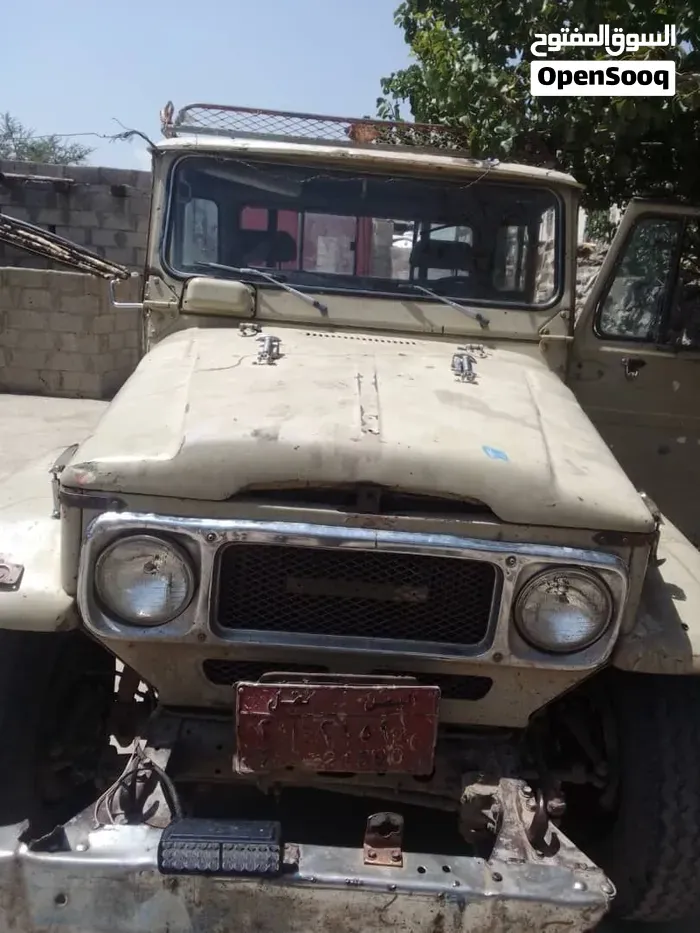 Toyota Hilux 1982 photo 5
