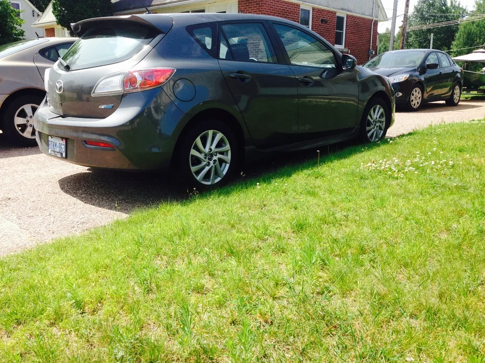 Mazda 3 2013 photo 2