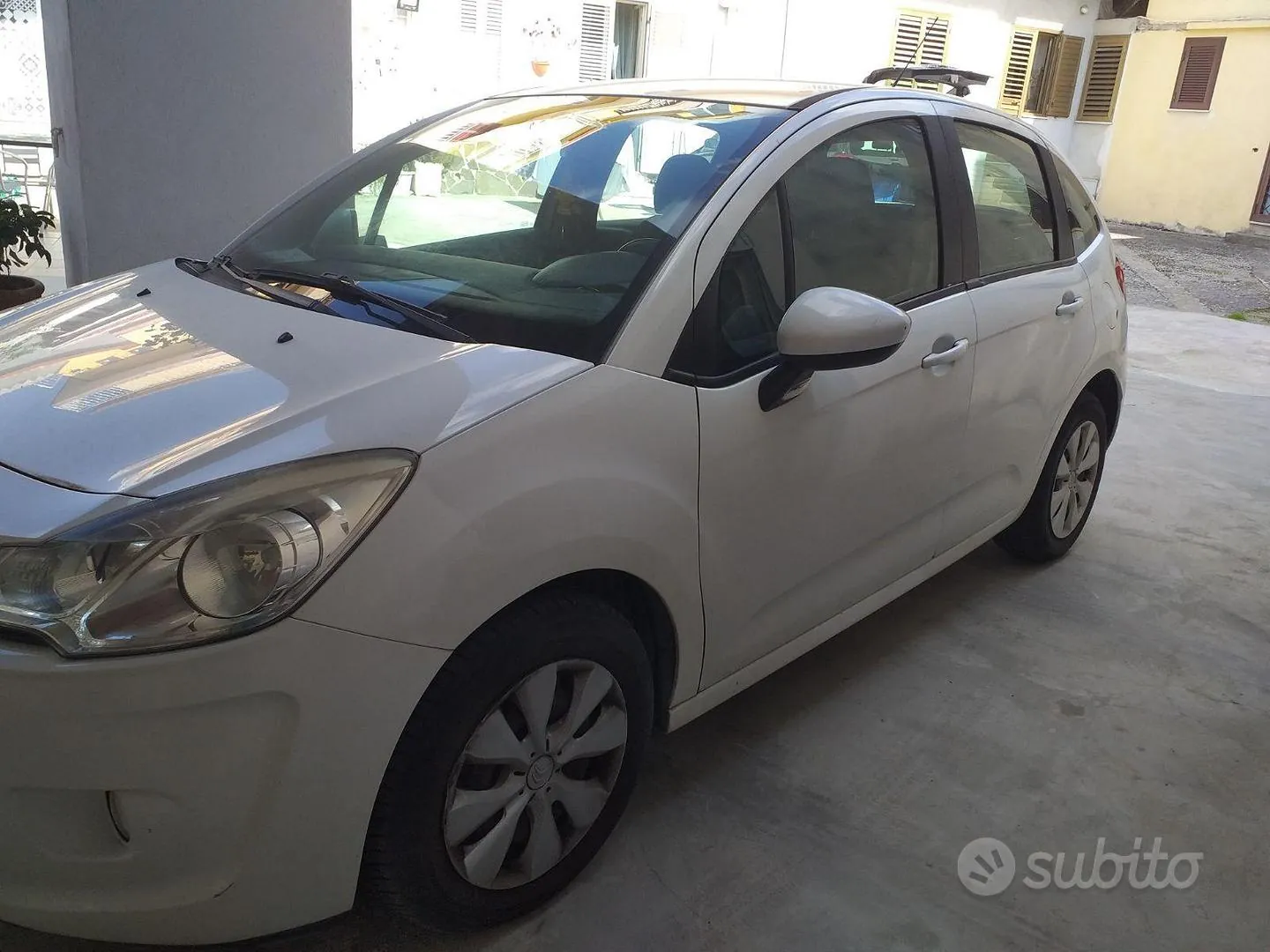 Citroen C3 2010 photo 2