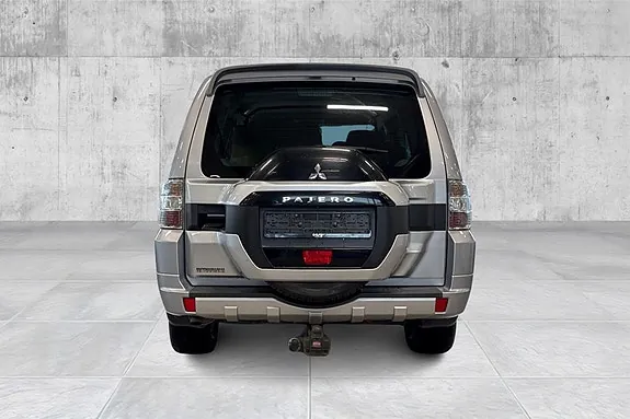Mitsubishi Pajero 2015 photo 4