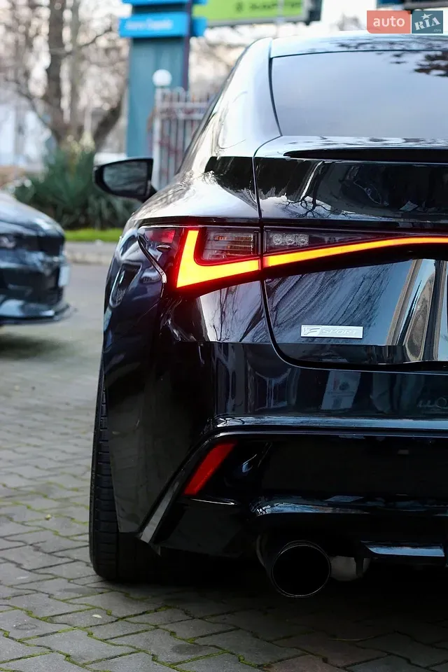 Lexus Is 2021 photo 4