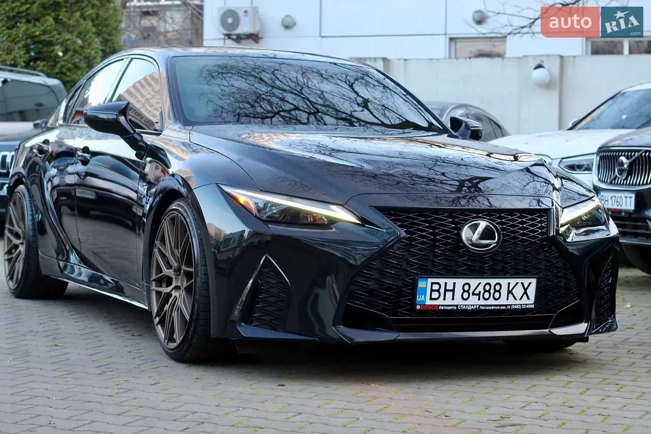 Lexus Is