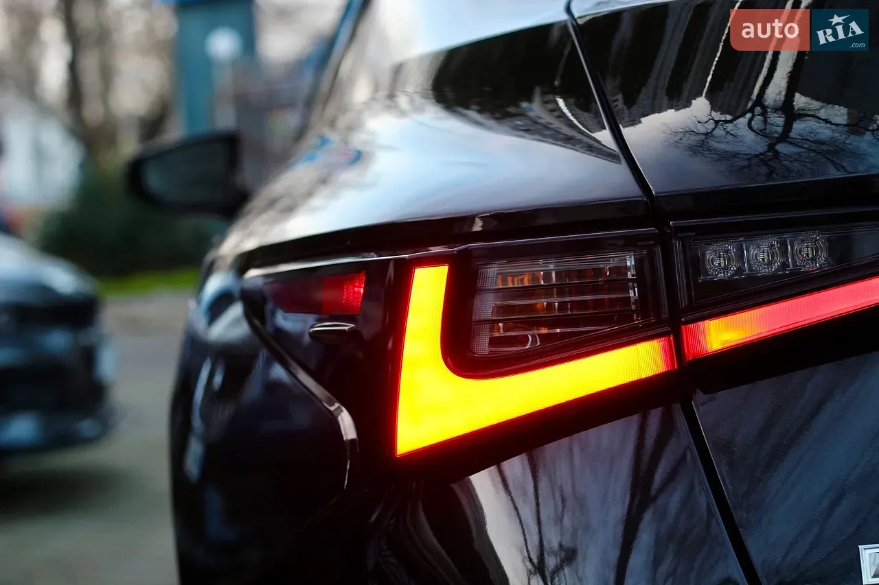 Lexus Is 2021 photo 3