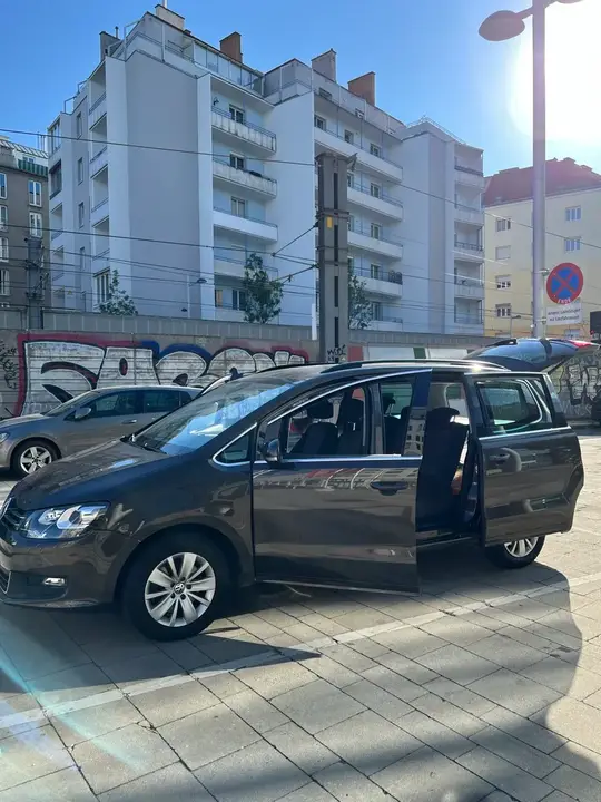 Volkswagen Sharan 2014 photo 2