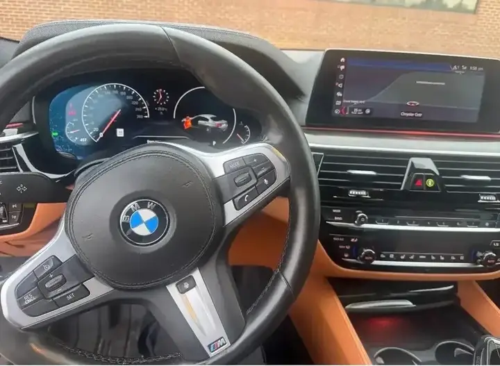 BMW 530I 2019 photo 2
