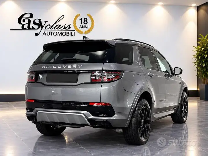 Land Rover Discovery Sport 2026 photo 2