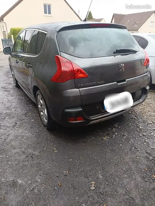Peugeot 3008 2011 photo 2