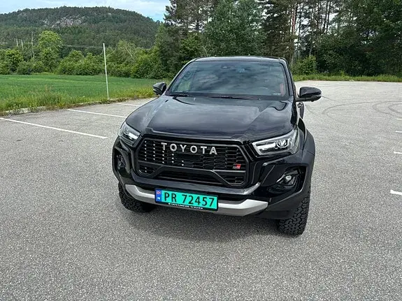 Toyota Hilux 2026 photo 2