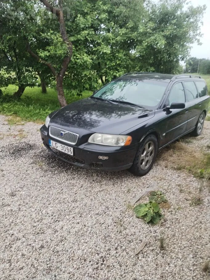 Volvo V70 2005 photo 2