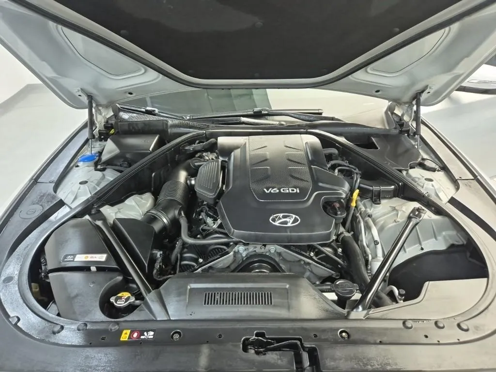 Hyundai Genesis 2016 photo 5