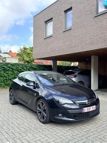 Opel Astra Gtc