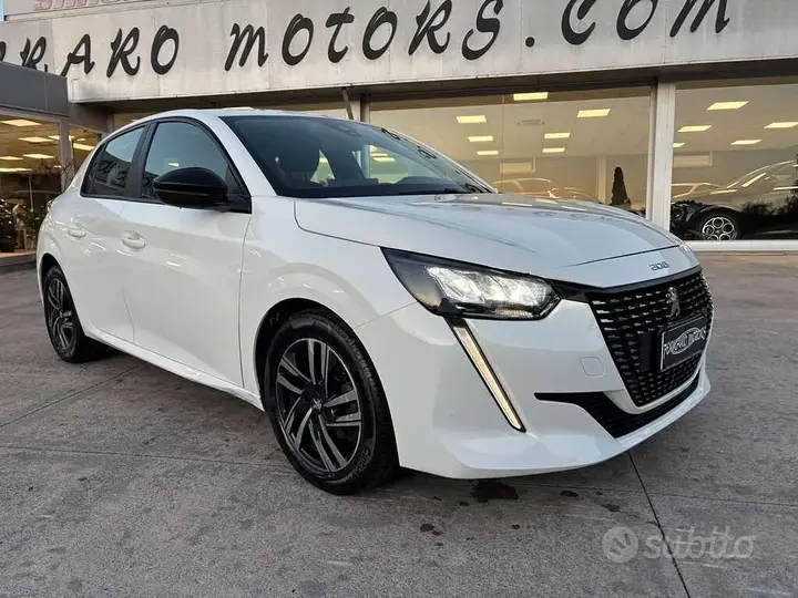 Peugeot 208 2023 photo 3