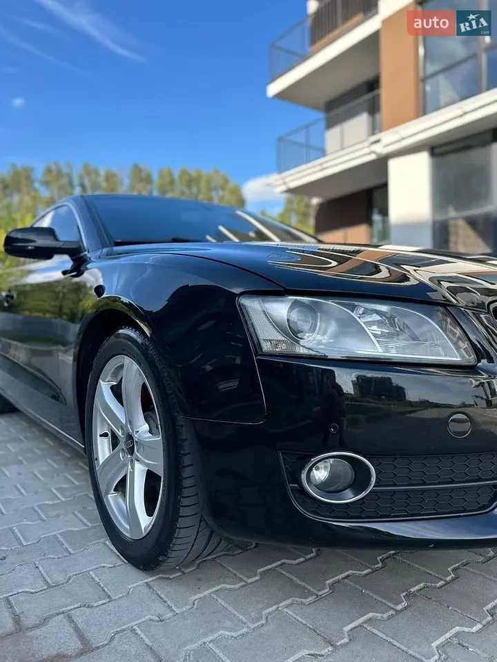 Audi A5 2010 photo 4