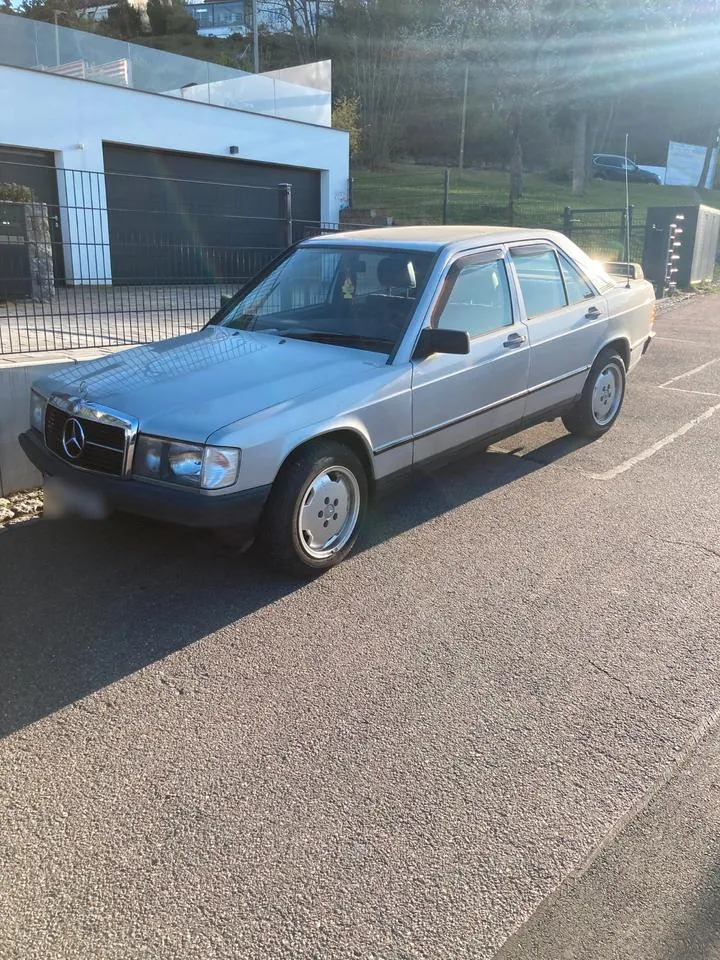 Mercedes-Benz W201